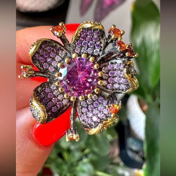 925 Sterling Silver Floral Blossom With Amethyst inspired crystal accent - Picture 5 of 16